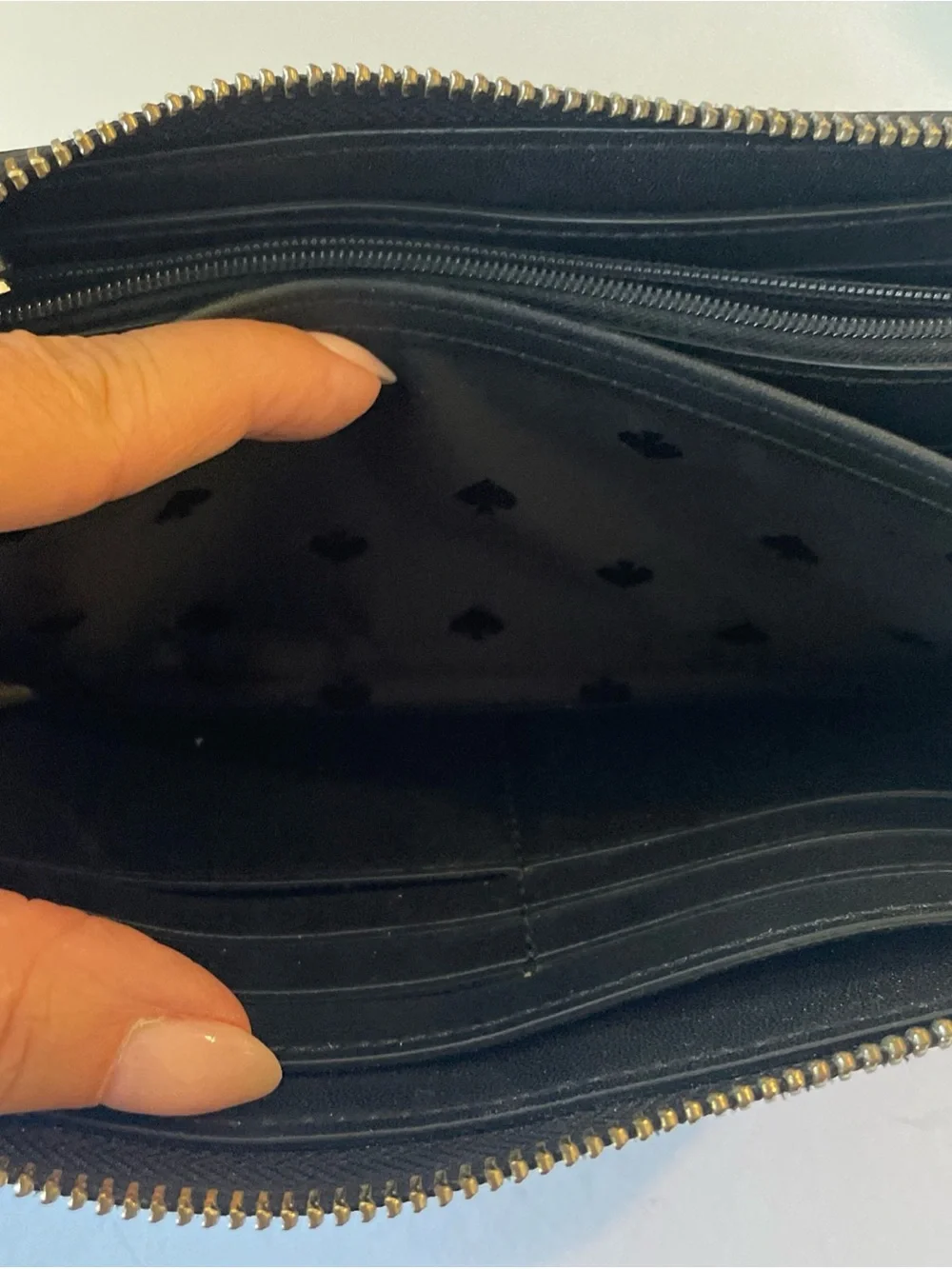 kate spade Black Pebbled Leather Zip Card & Key Holder with Gold Logo